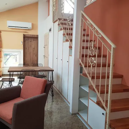 Elegant Loft Apartment Plovdiv